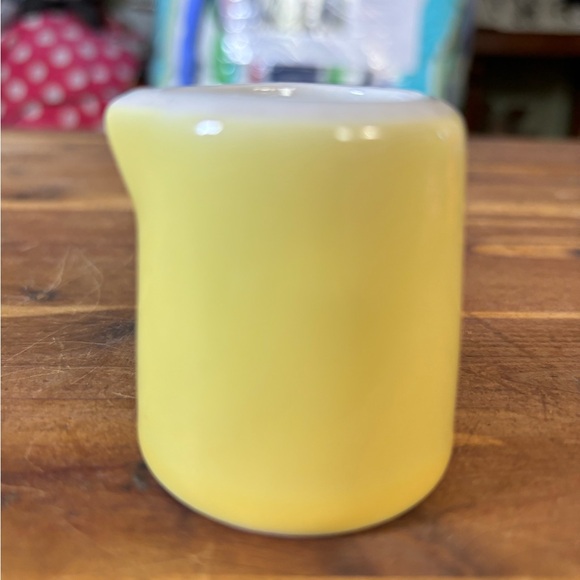 HALL Yellow Ceramic Vintage Creamer Small Milk Jug Midcentury 1950s - Picture 3 of 8